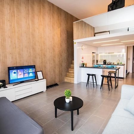 קואלה לומפור Kl Sentral Bangsar Suites Est By Psm Luxury Suites מראה חיצוני תמונה